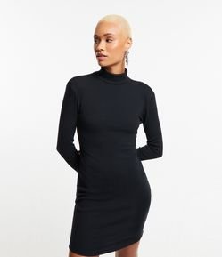 Vestido Reto em Ribana com Barra Arredondada e Golinha Alta