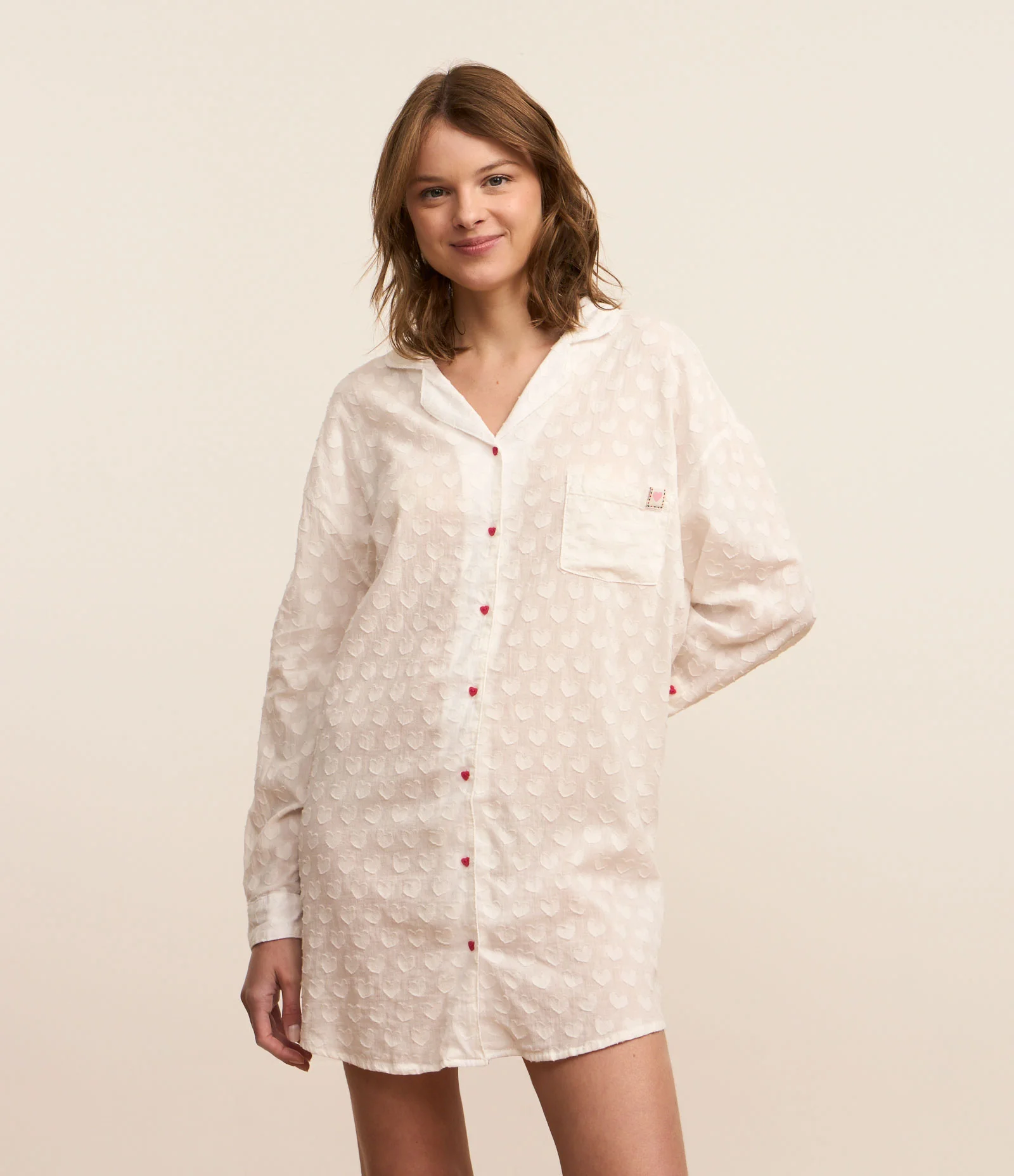 Camisola Americana em Chalis Texturizado de Corações Branco 2