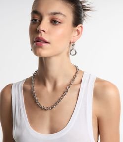 Conjunto de Brinco e Colar Gravatinha com Pingente Redondo