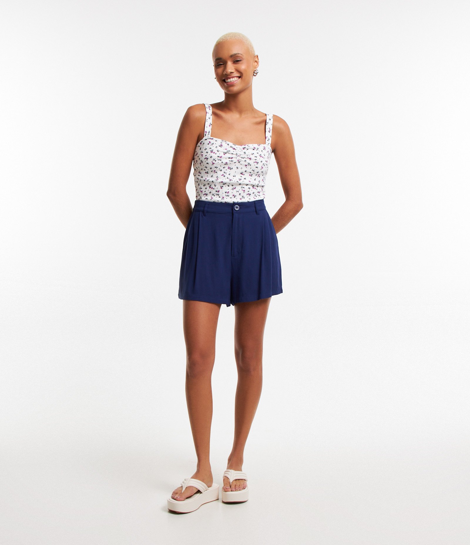 Short Soltinho em Viscose com Textura Maquinetada 1