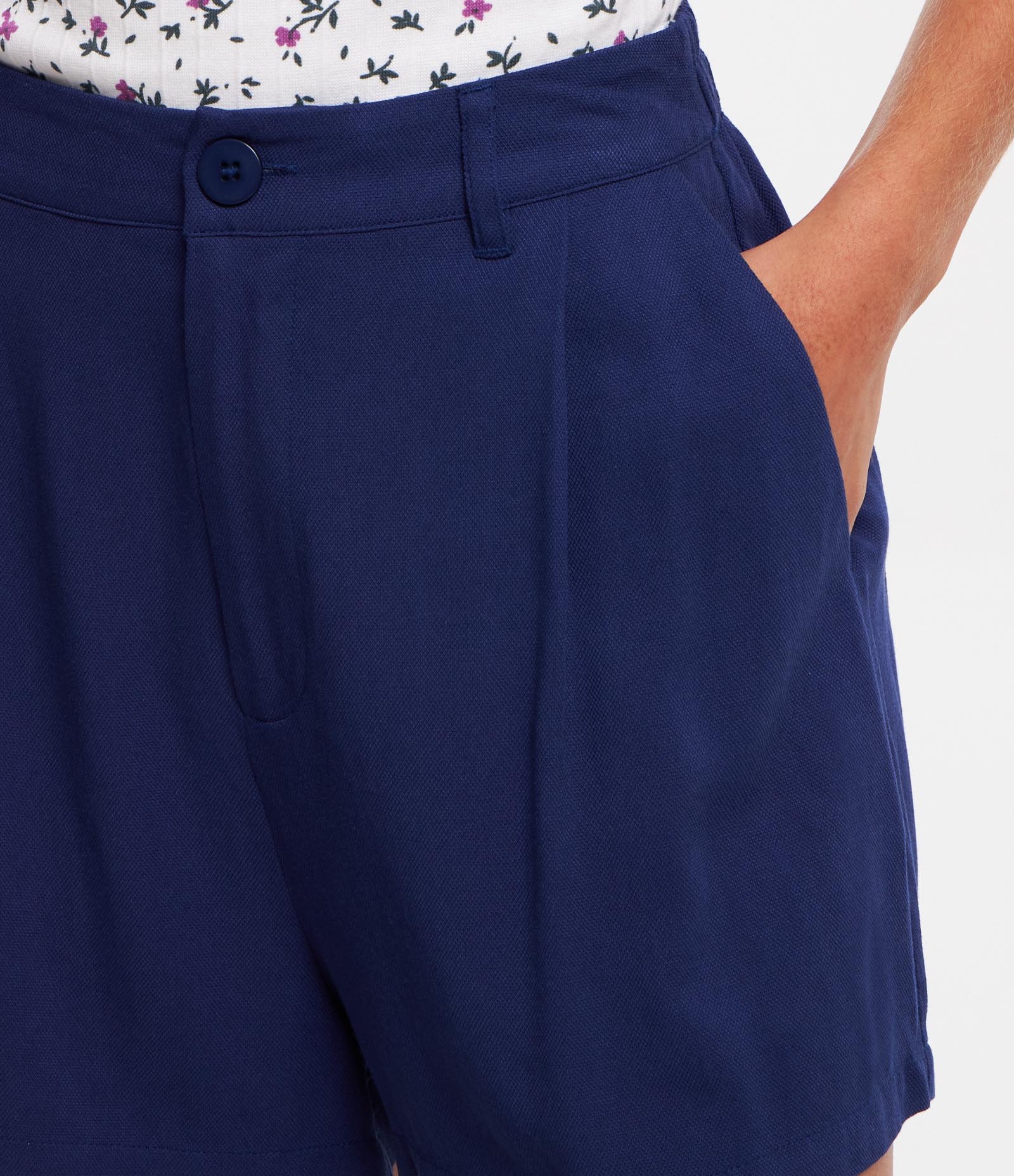 Short Soltinho em Viscose com Textura Maquinetada 4