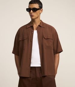 Camisa em Viscose com Bolso Cargo