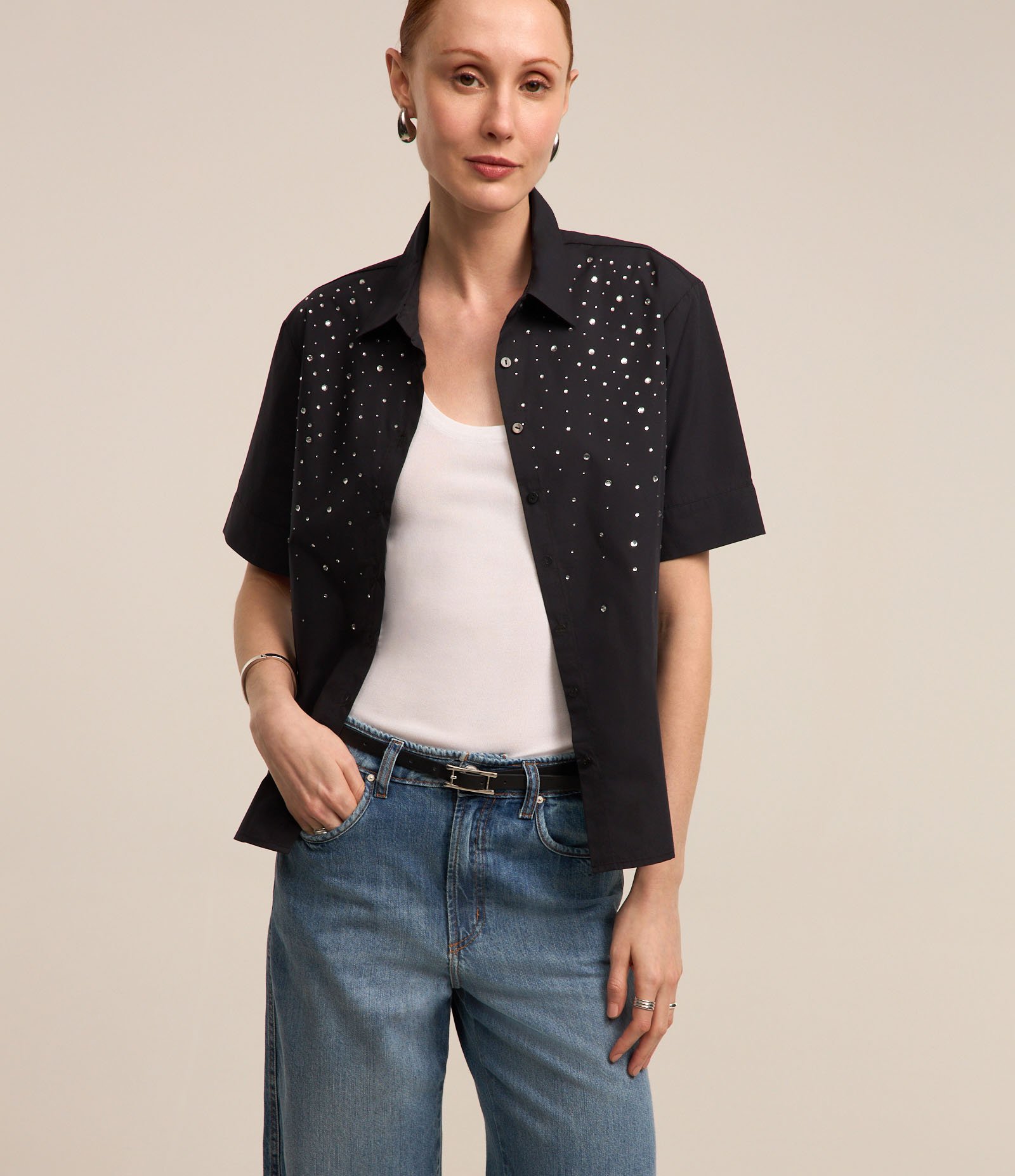 Camisa em Tricoline com Aplicação de Strass Preto 4