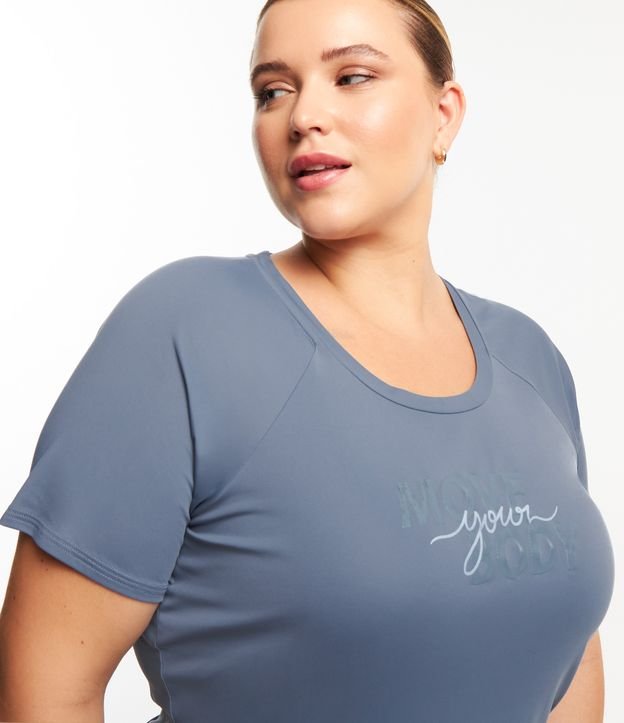 Camiseta Esportiva em Poliamida com Estampa Move Your Body Curve & Plus Size Cinza Azulado 4