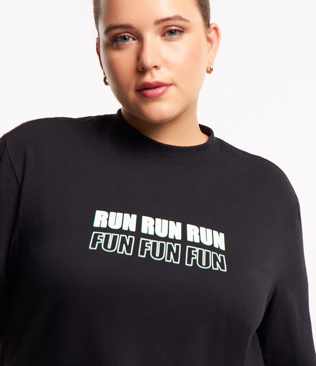 Camiseta Esportiva em Meia Malha com Estampa Run Fun Curve & Plus Size Preto 4