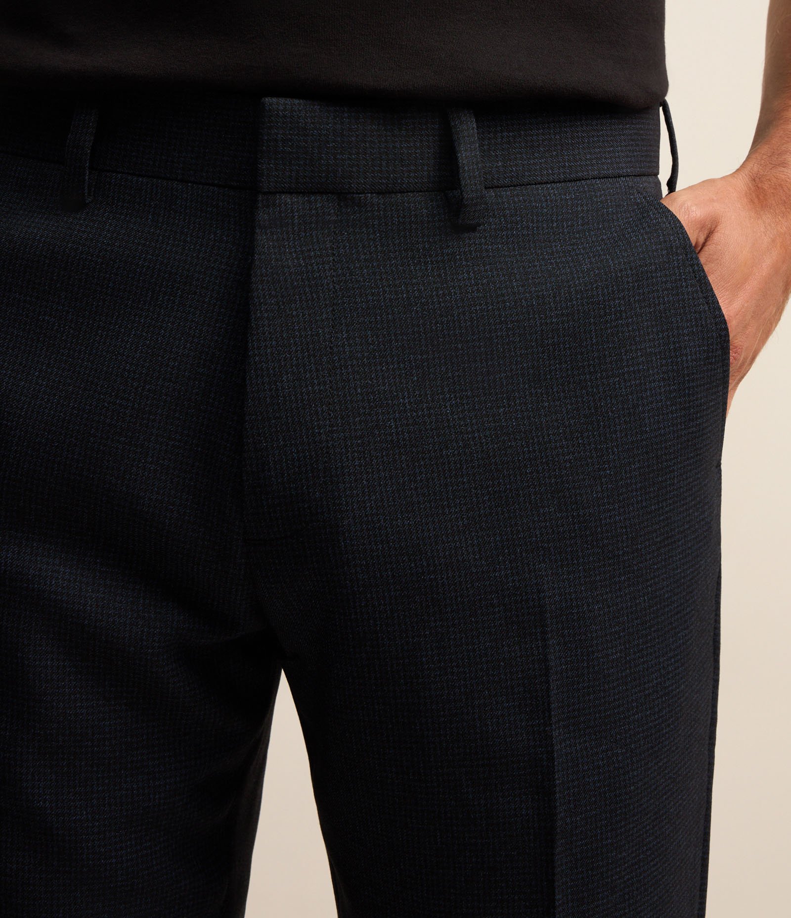 Calça Social Slim em Tricoline com Textura Pied de Poule Azul Marinho 4