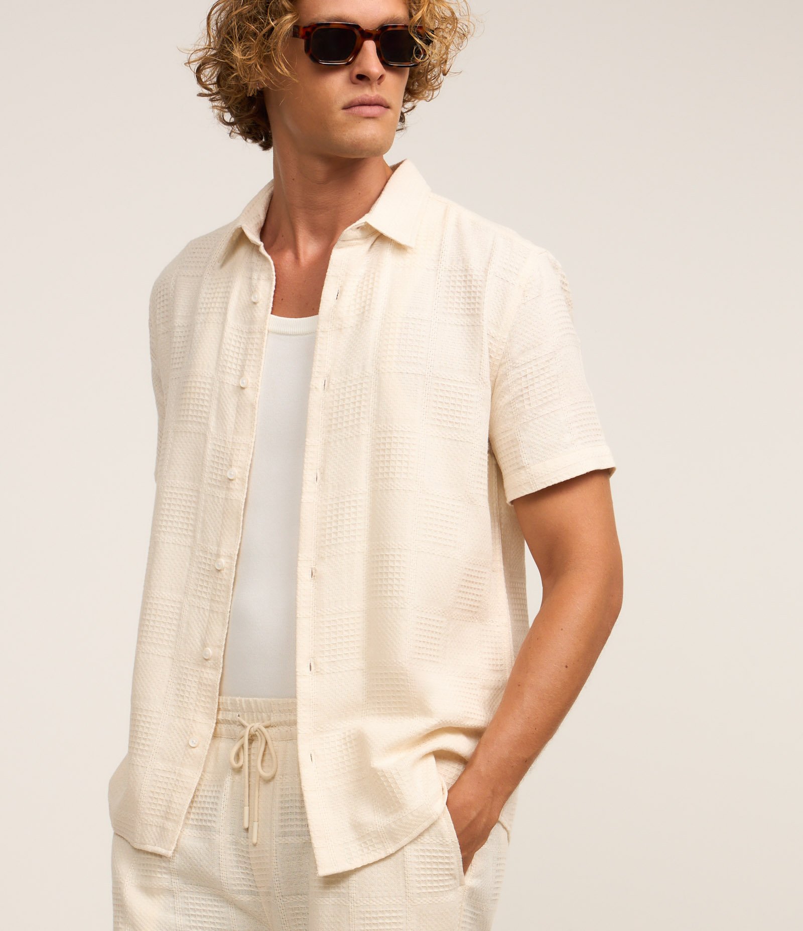 Camisa em Algodão com Textura em Patchwork Bege 1