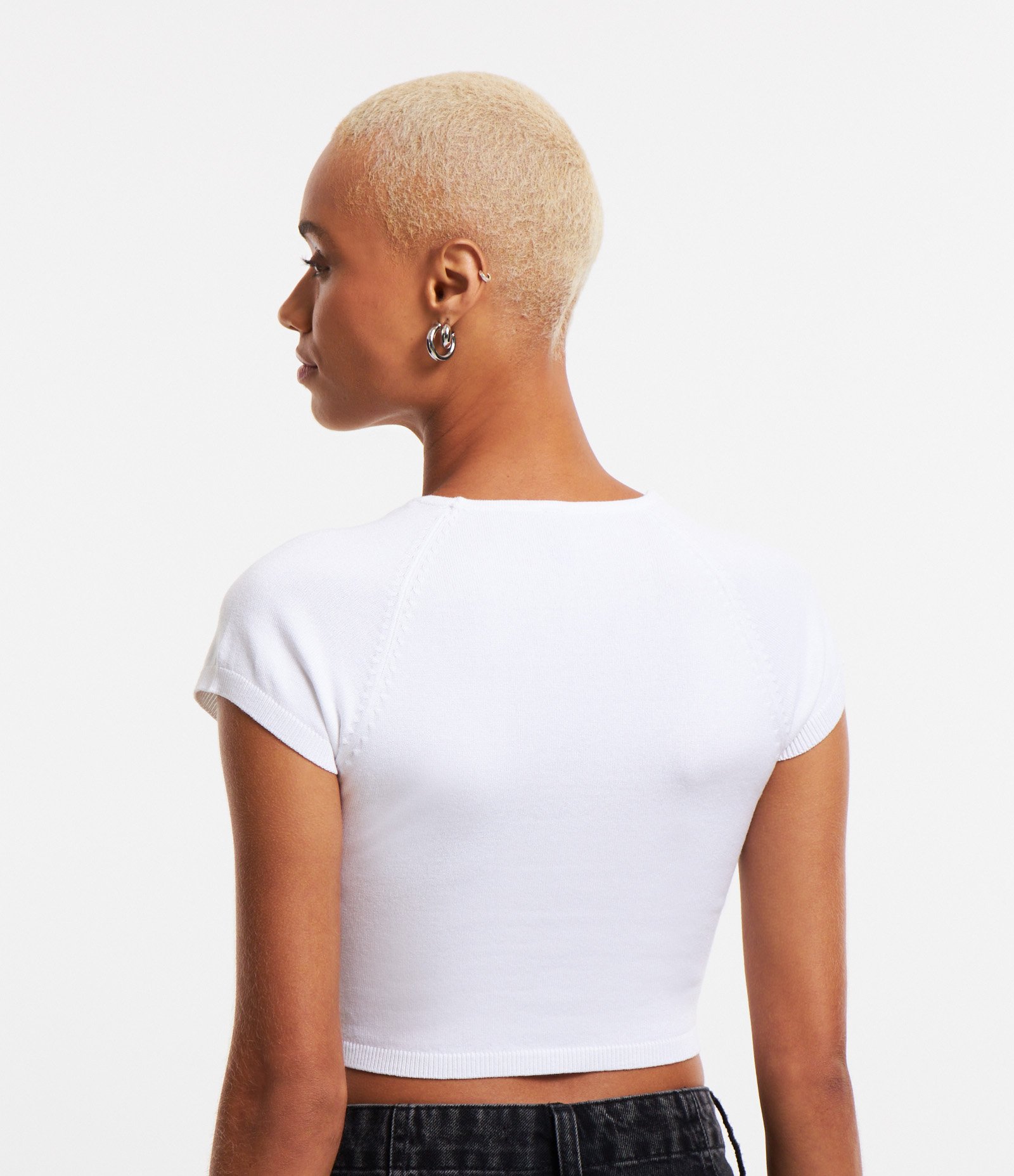Blusa Cropped em Viscose Canelada com Cava Raglan Branco 3