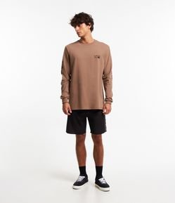 Bermuda em Microfibra com Amarração no Cós e Recorte Lateral