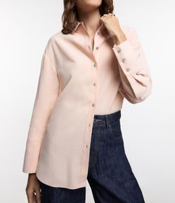 Camisa Alongada em Viscose com Abotoamento