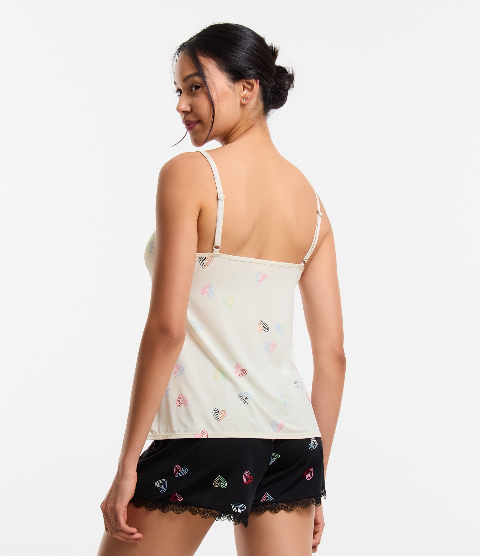 Pijama Short Doll Alcinha em Poliamida com Renda e Estampa Mini Corações Branco/ Preto 2