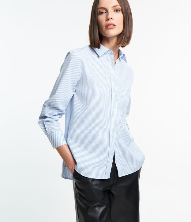 Camisa Básica em Tricoline com Estampa Listrada em Fio Tinto Azul/ Branco 1