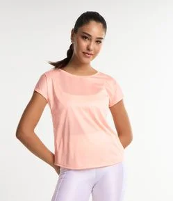 Camiseta Esportiva com Barra Arredondada