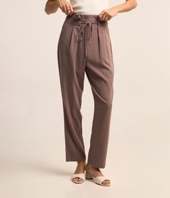 Calça Clochard em Viscose com Detalhe e Amarração no Cós