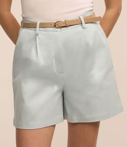 Short em Alfaiataria com Cinto de PU e Fivela de Metal