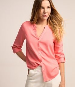 Camisa em Viscolinho com Abotoamento Frontal
