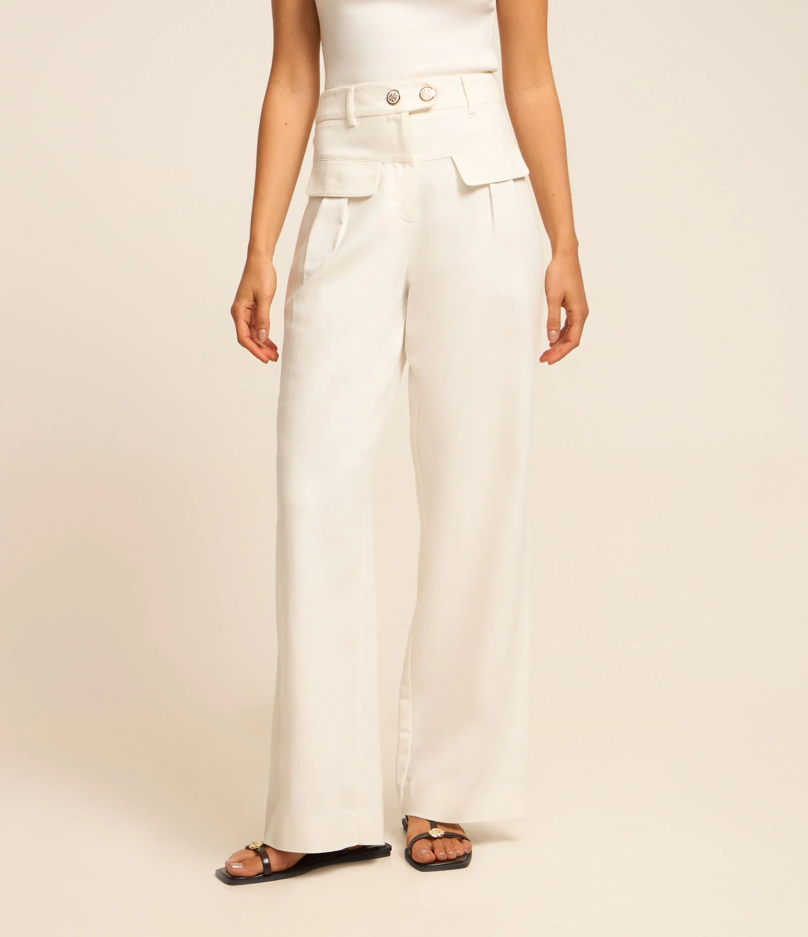 Calça Wide Leg em Alfaiataria com Cós Transpassado e Pala com Lapela Branco 2