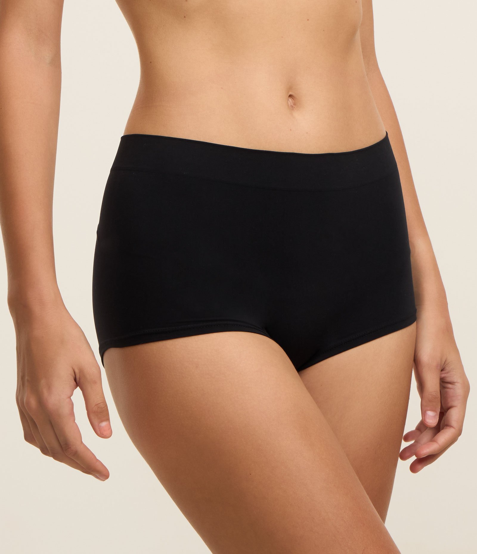 Calcinha Boyshort em Poliamida Sem Costura Preto 1