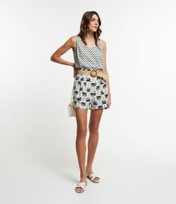 Short Clochard com Cinto de Palha e Coqueiros Estampados