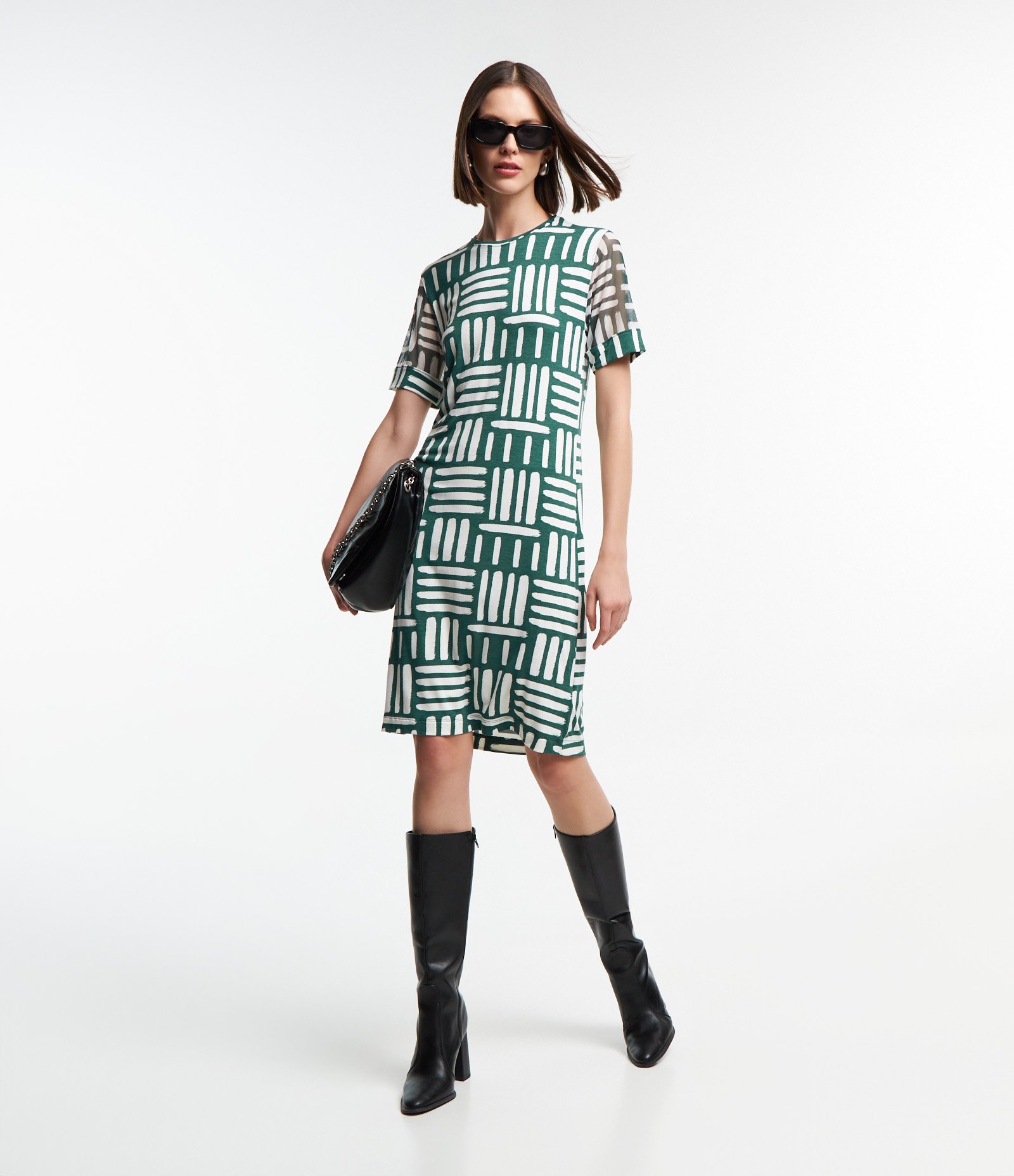 Vestido em Viscose com Tule na Manga e Estampa Abstrata Verde/ Branco 1