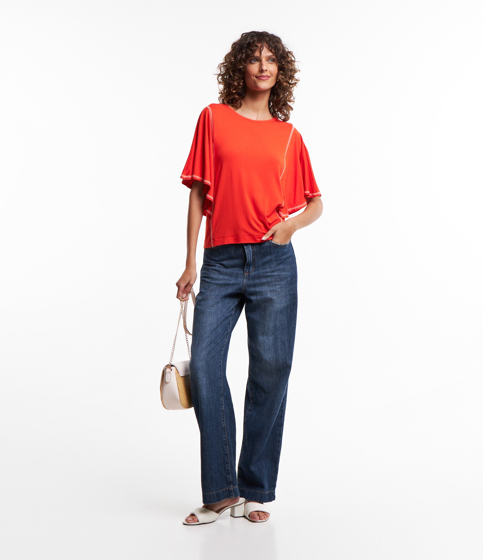 Blusa em Viscose com Manga Ampla e Detalhe Pespontado Laranja 2