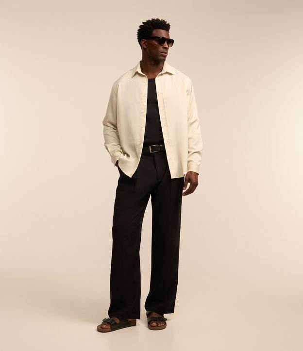 Camisa em Crepe com Textura Acetinada