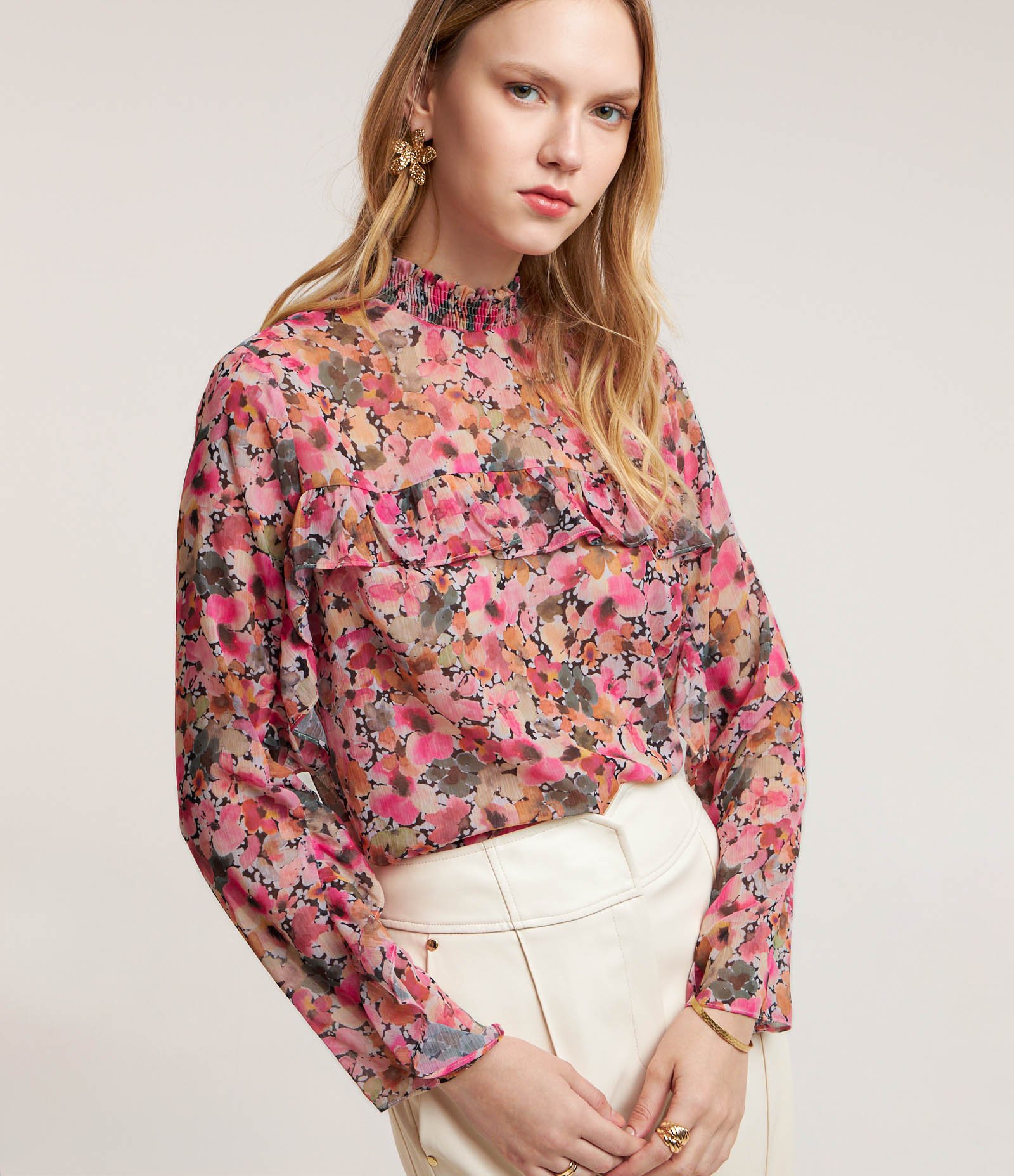 Blusa em Chiffon com Babados e Estampa Floral Rosa 1