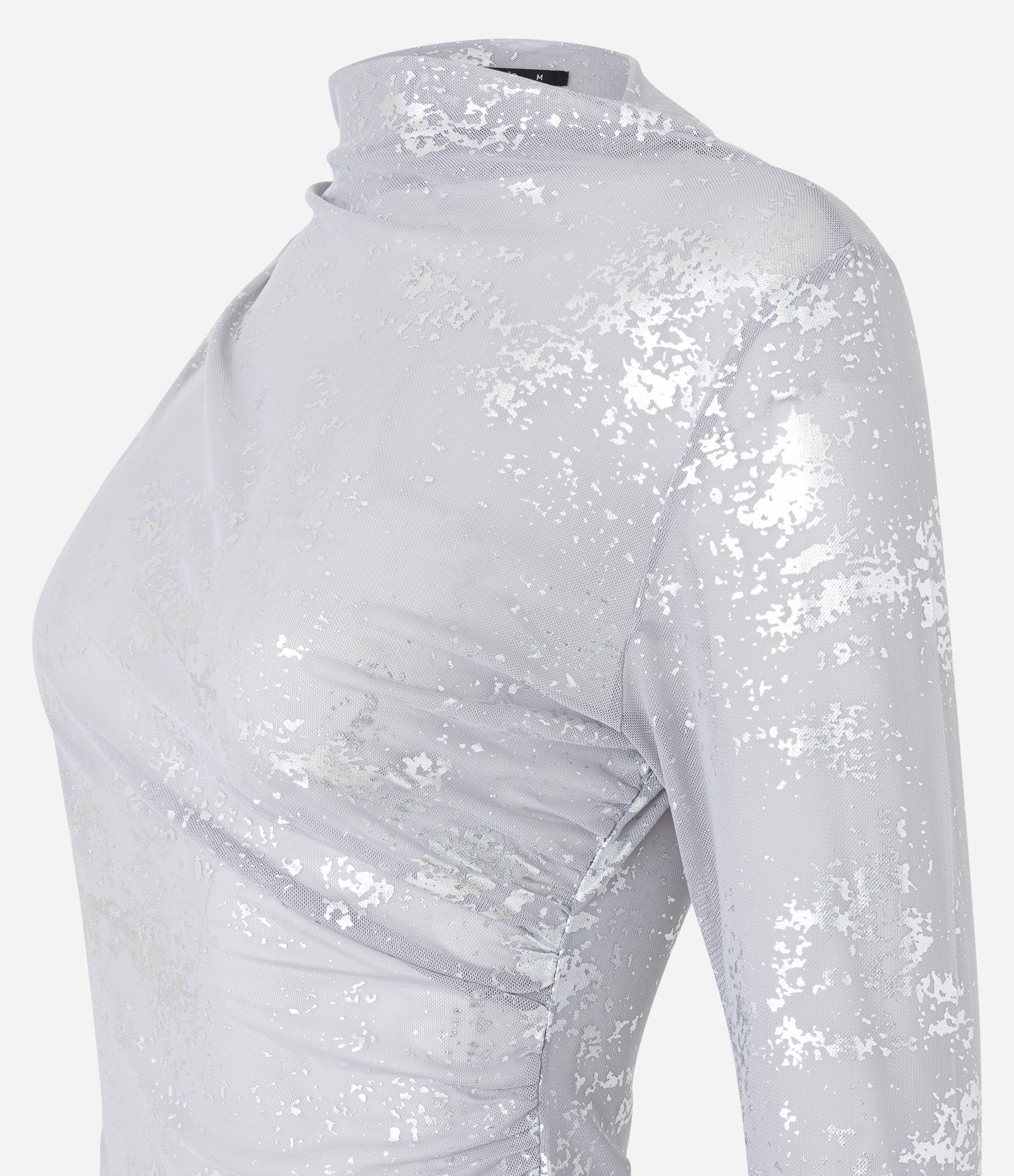 Blusa em Tule com Gola Degagê e Detalhe em Fio Metalizado Cinza 5