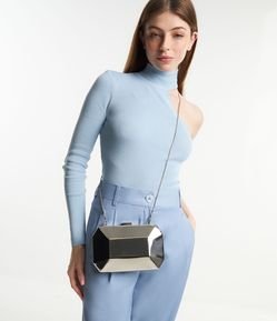 Bolsa Pequena em Metal e Alça de Corrente
