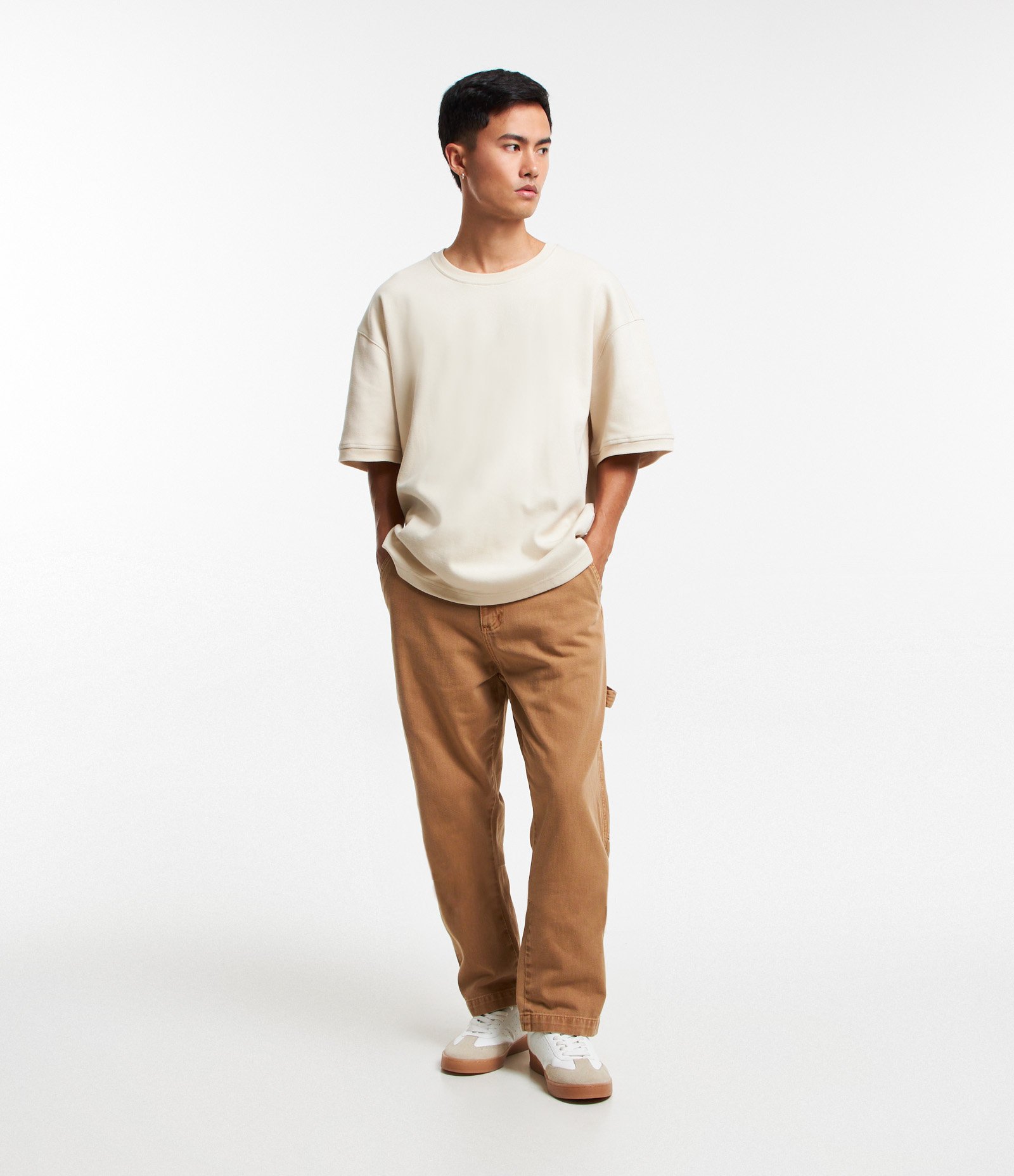 Calça Reta Loose em Sarja com Tira Lateral Carpinteiro Marrom 1