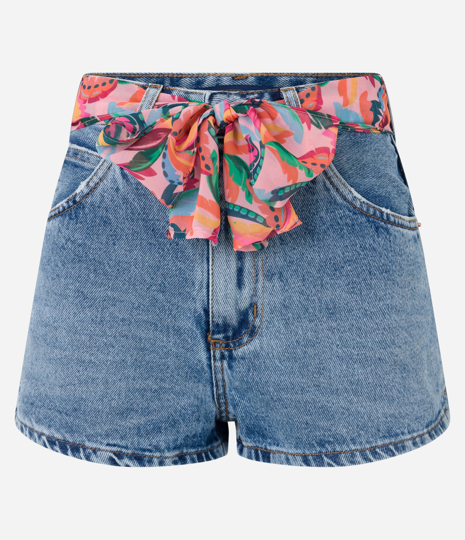 Short em Jeans com Cinto Lenço com Coqueiros Estampados Azul 4