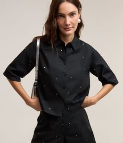 Camisa em Tricoline com Aplicação de Olho de Gato