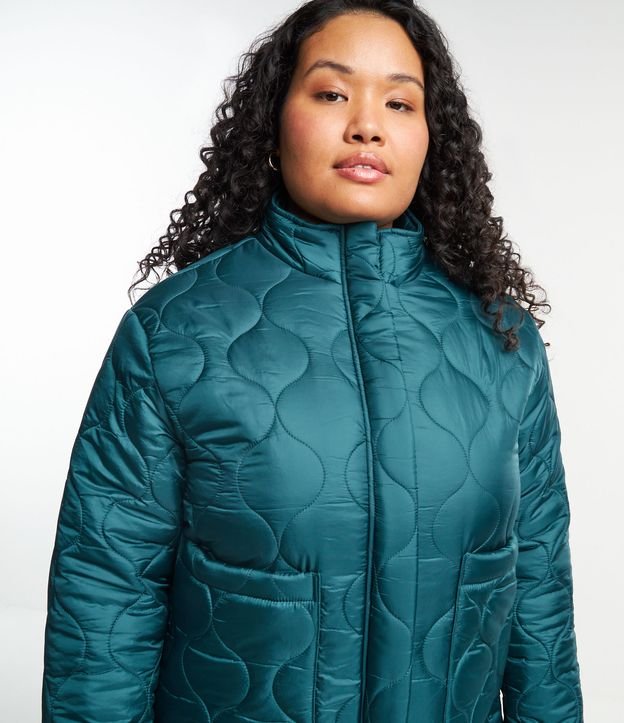 Jaqueta Puffer Matelassê com Bolsos Curve & Plus Size Verde 4