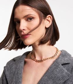 Colar Corrente Curto em Metal com Elos Grumet