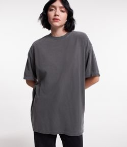 Blusa T-shirt em Meia Malha com Efeito Lavado