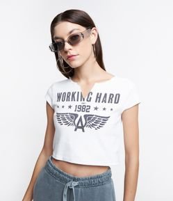 Blusa Cropped em Ribana com Lettering Workind Hard