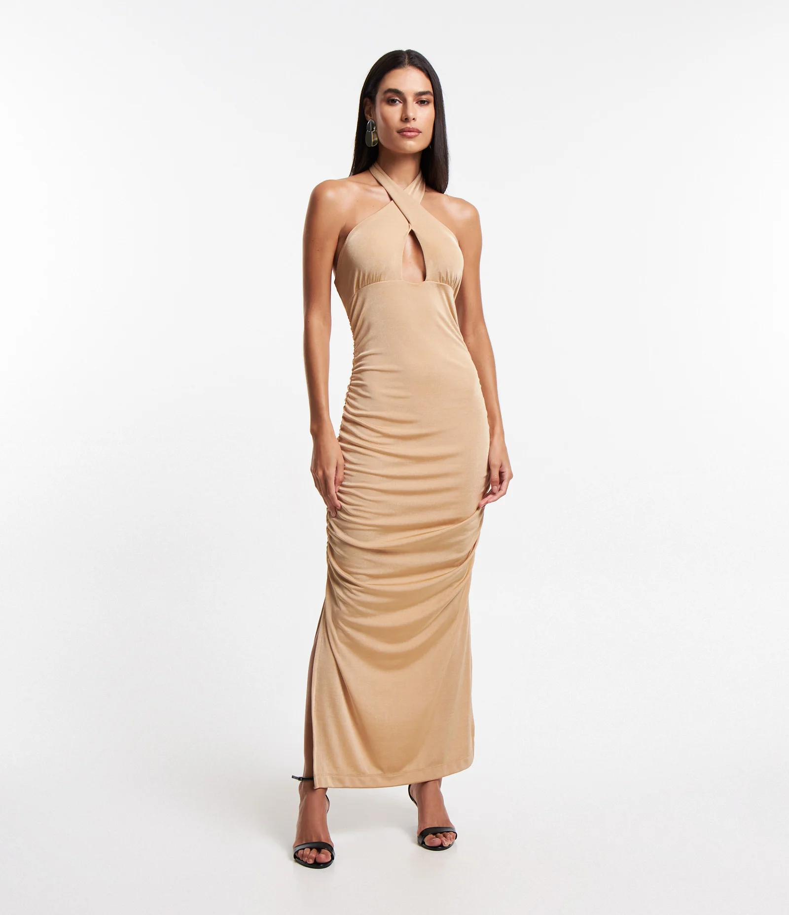 Vestido New Midi com Leve Brilho e Decote Halter Bege 1