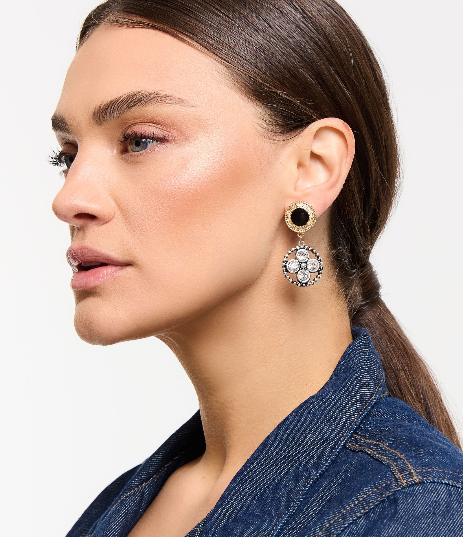 Brinco Médio com Base Redonda e Pingente com Strass Dourado/Prata 1