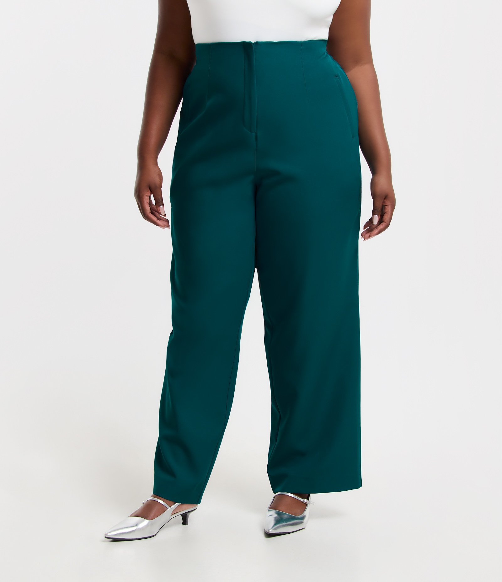 Calça Wide Leg Alfaiataria com Bolsos Embutidos Curve & Plus Size Verde 2