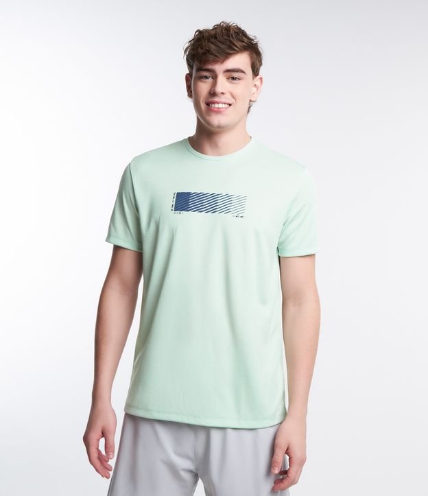 Camiseta Manga Curta em Dry Fit com Estampa