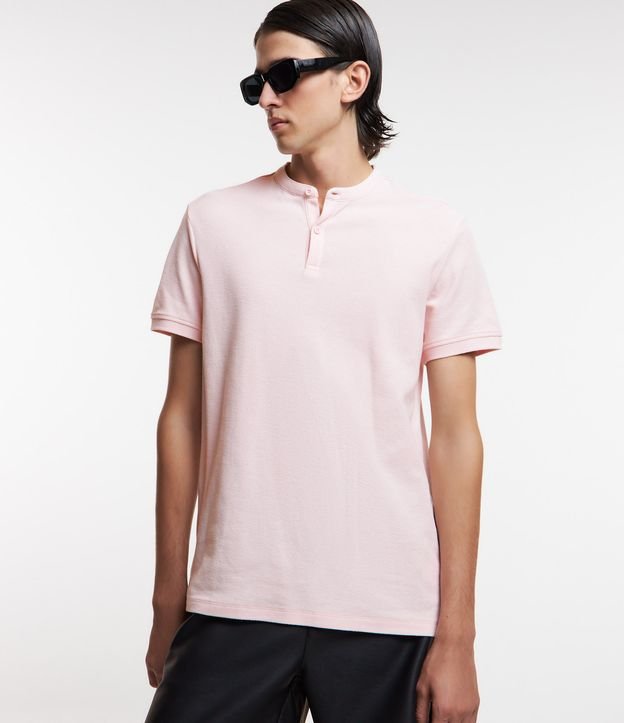 Polo Slim em Algodão Texturizado com Gola Padre