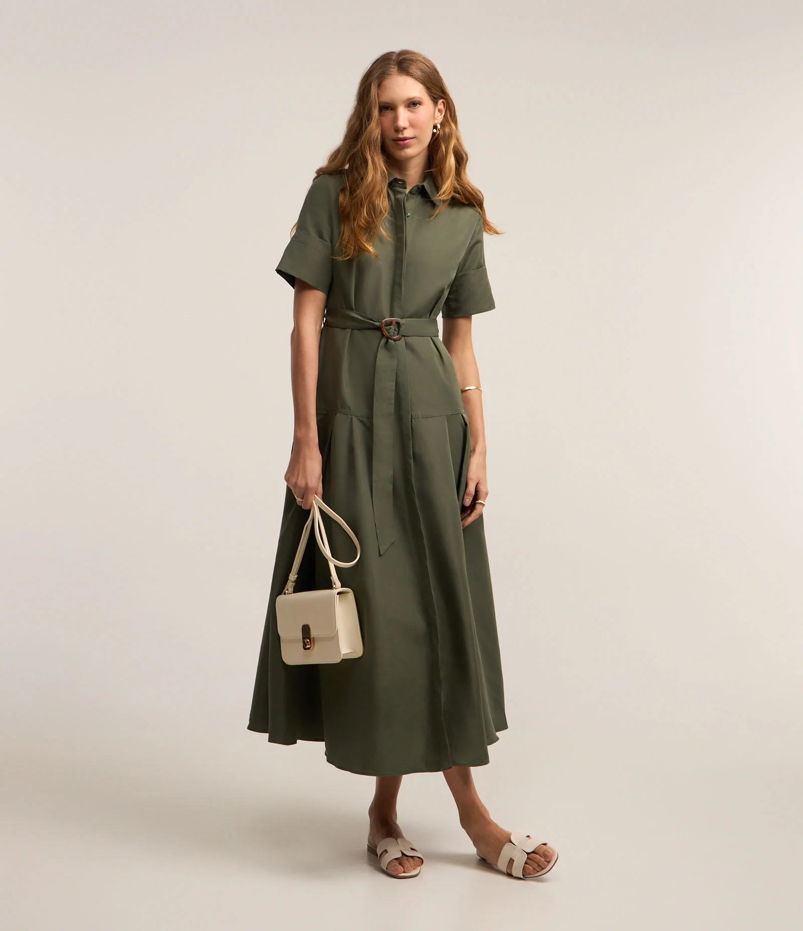 Vestido Midi com Cinto Fivela e Sobra na Manga Verde Oliva 2