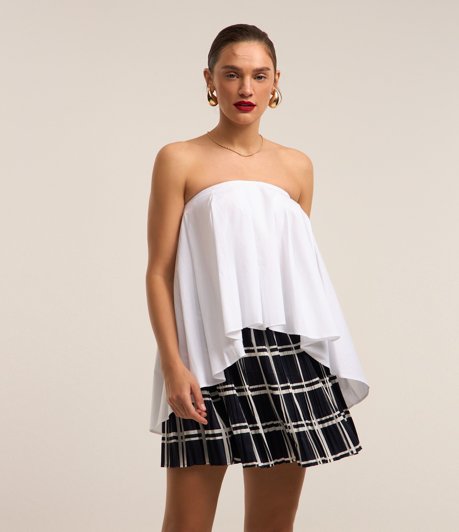 Saia em Crepe com Textura Plissada e Estampa Xadrez Azul Marinho/ Branco 4