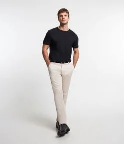 Calça Slim Alfaiatada em Sarja com Bolsos