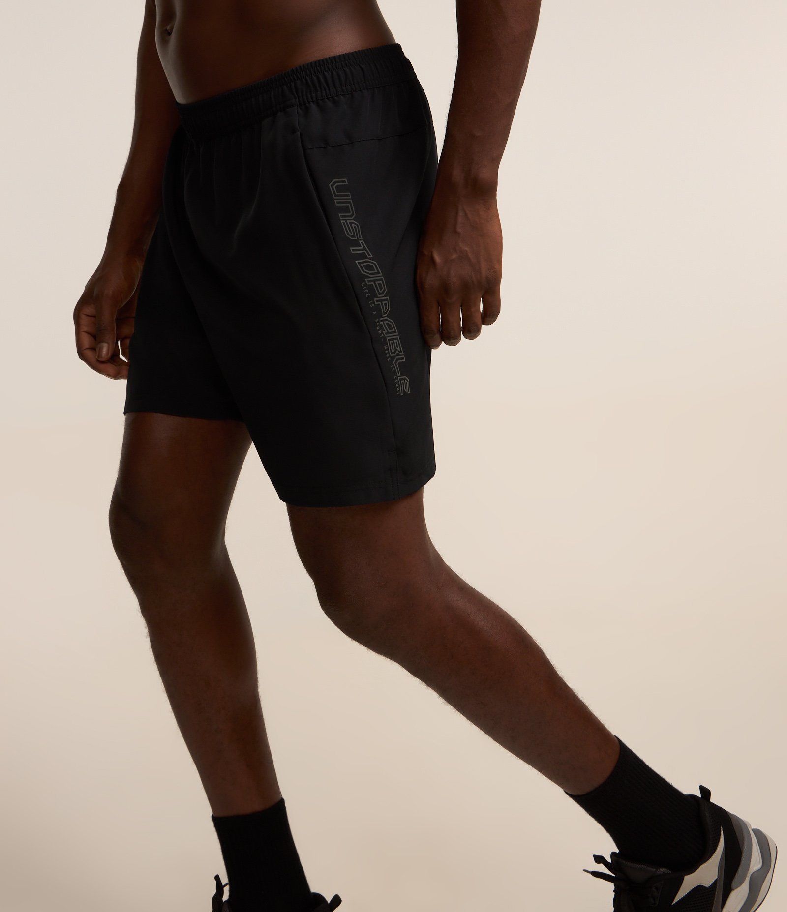 Bermuda Esportiva com Cordão Interno e Lettering Refletivo 3