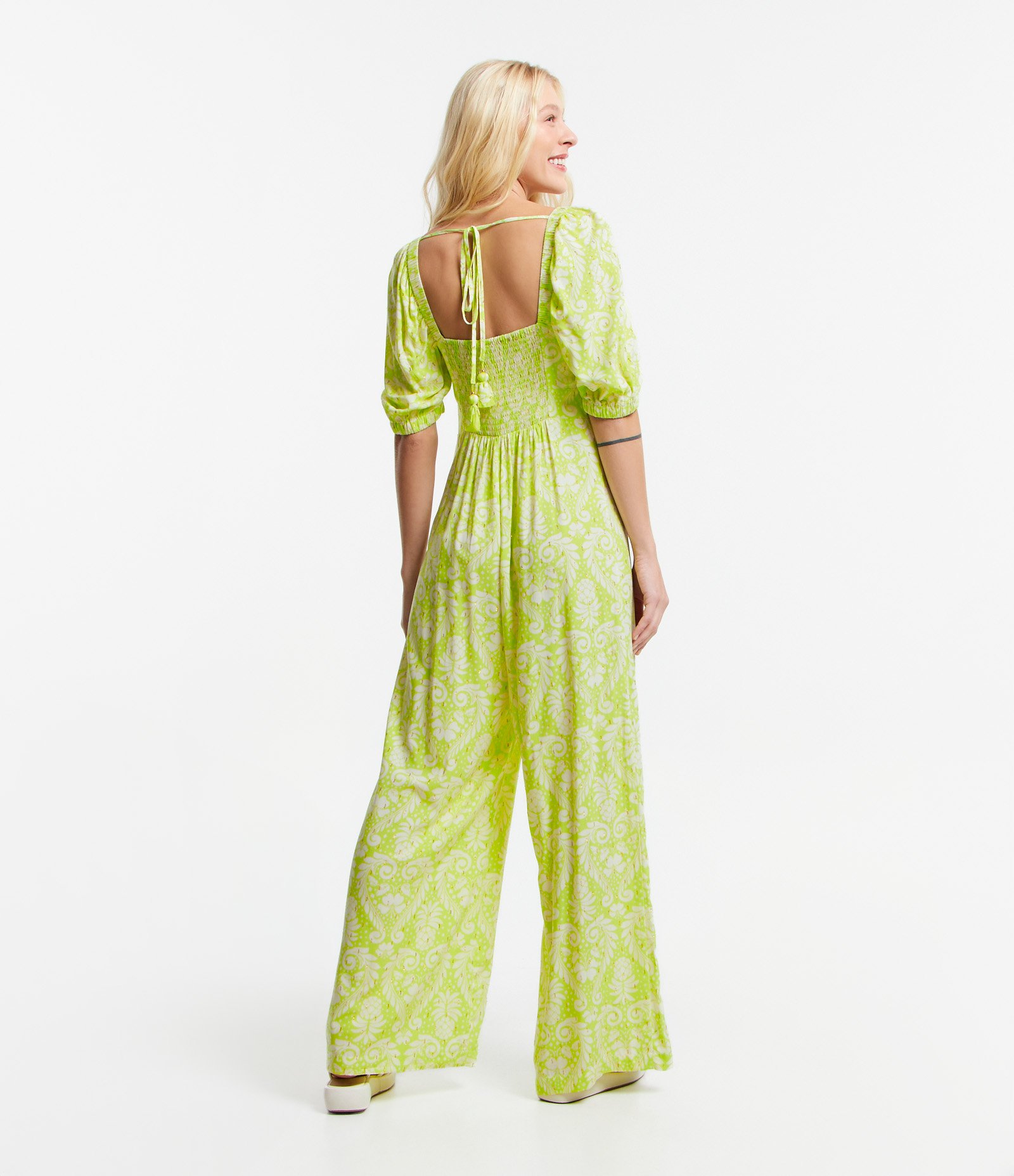 Macacão Longo em Viscose com Lastex e Estampa Tropical Verde 2