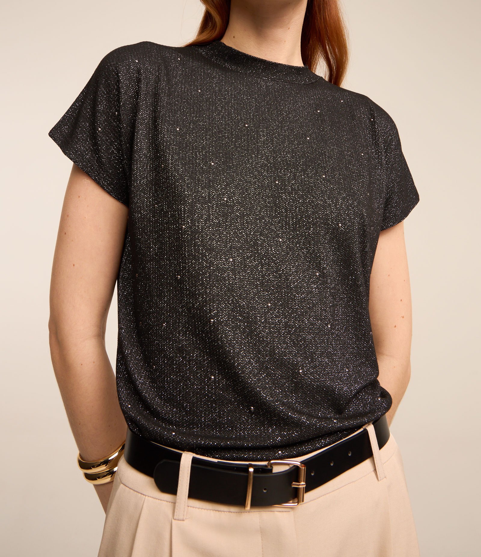 Blusa em Viscose com Fio Metalizado e Hotfix Aplicado Preto 4