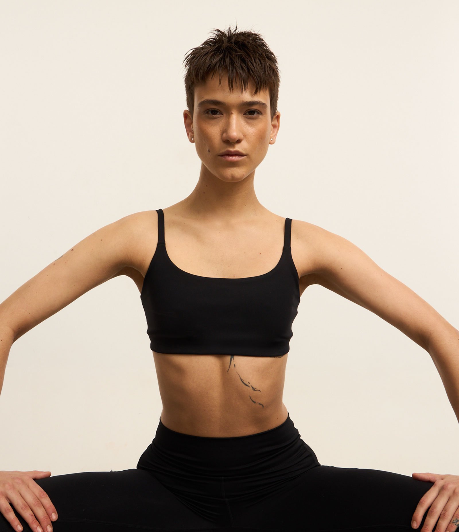 Top Esportivo em Poliamida com Alças Finas Preto 1