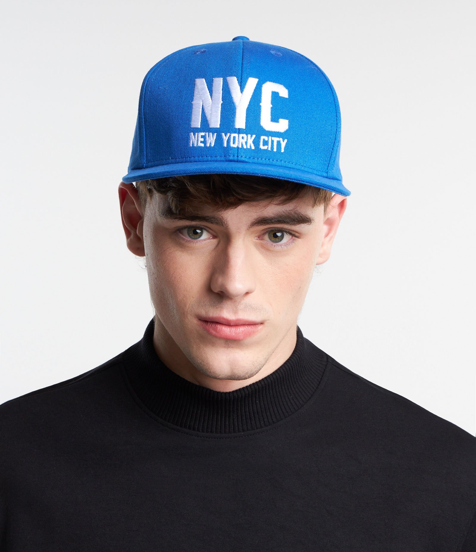 Boné Aba Reta em Sarja com Bordado NYC Azul 1