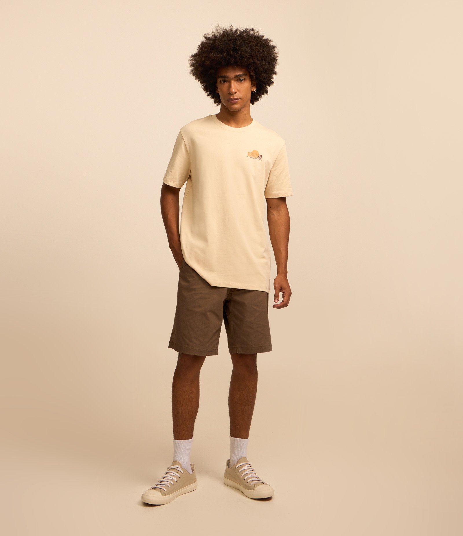 Bermuda com Textura no Cós e Cordão Interno Marrom 1